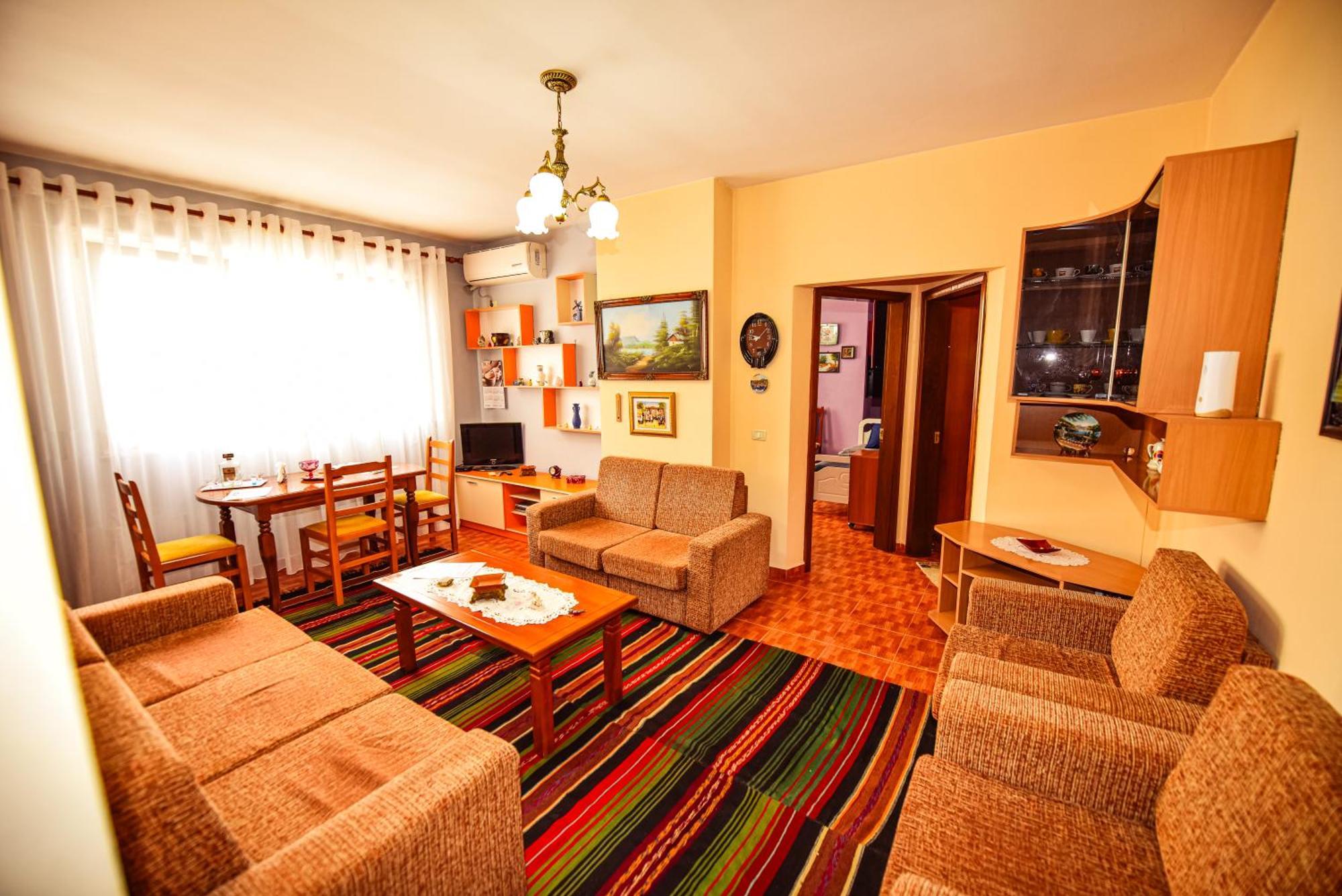 Appartement Apartamento Del Capitan à Shkodër Extérieur photo