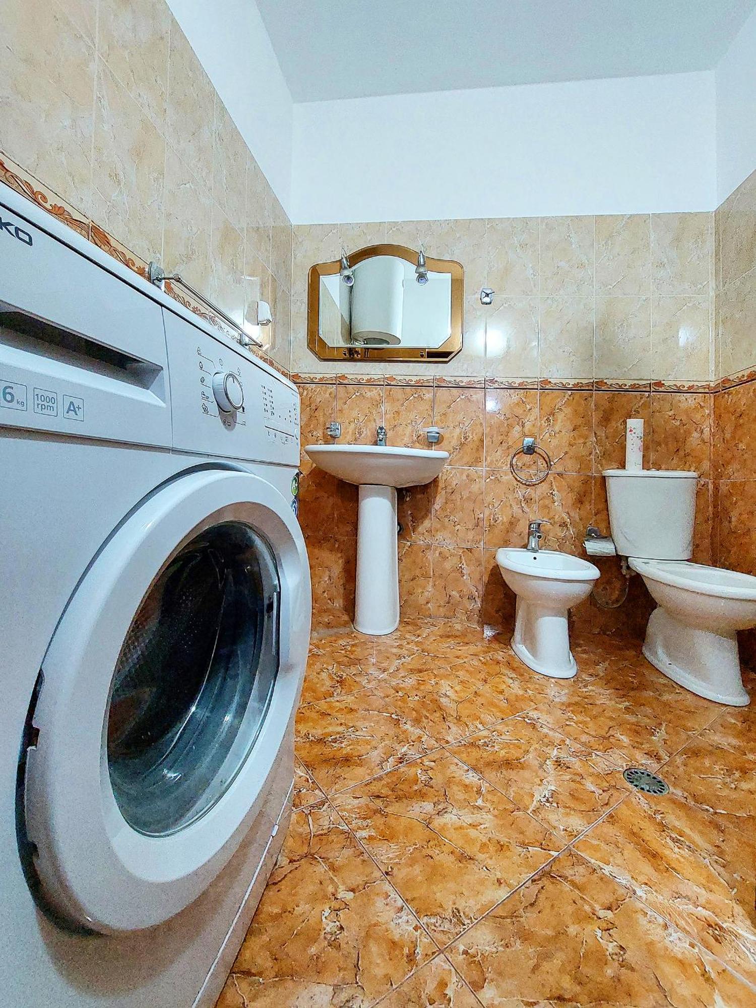Appartement Apartamento Del Capitan à Shkodër Extérieur photo